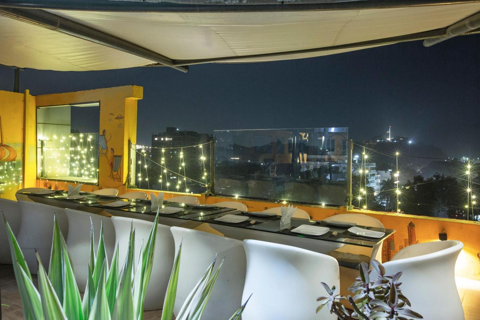 Hotel Mumbai House Udaipur Bagian luar foto