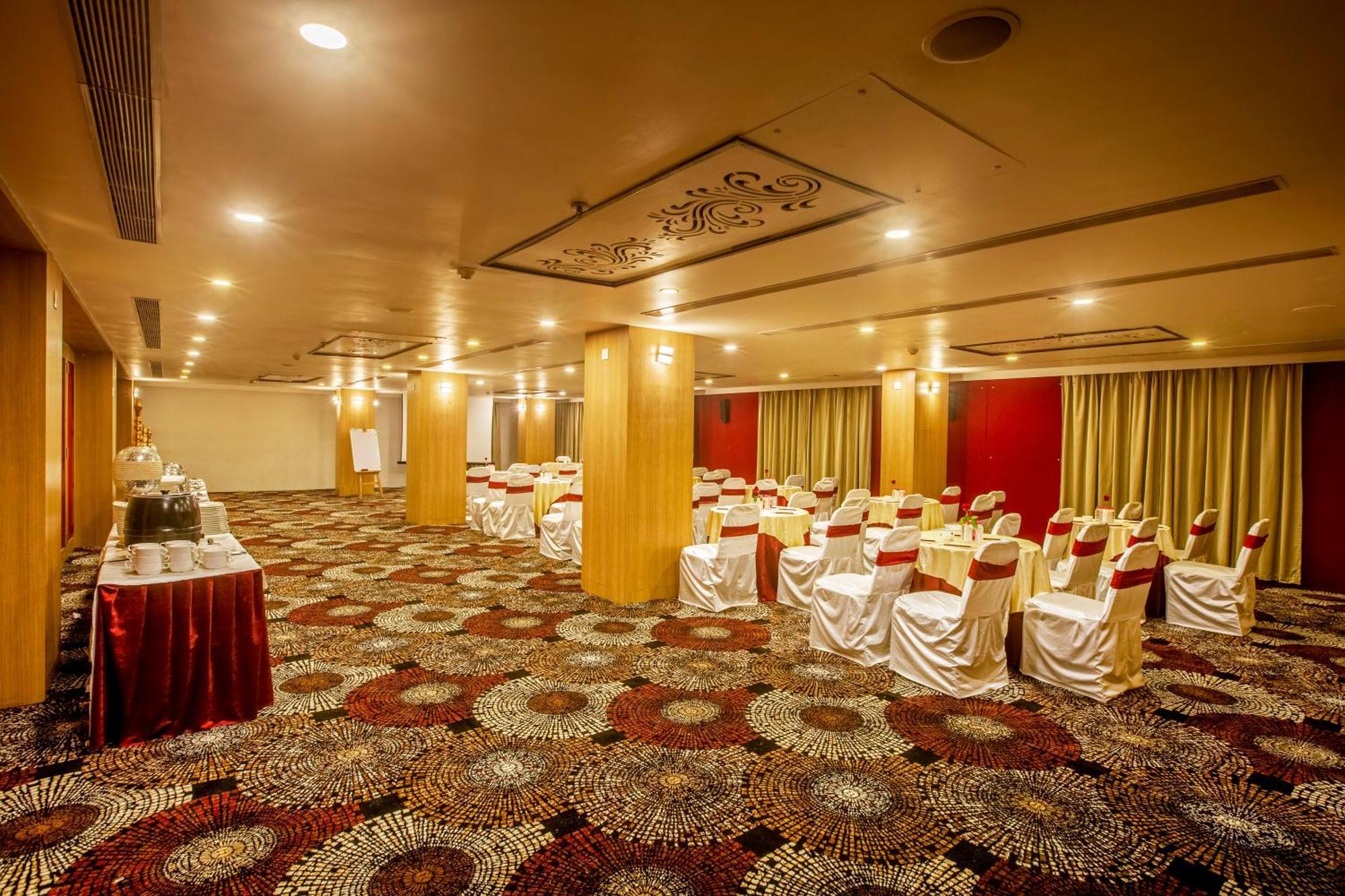 Hotel Mumbai House Udaipur Bagian luar foto
